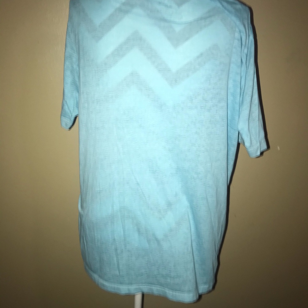 Shirt - Picture 4 of 4